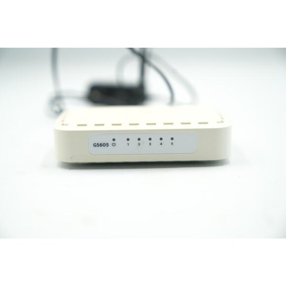 Netgear GS605v5 5-Port Gigabit Ethernet Switch White Desktop Network Hub Tested - Picture 4 of 9